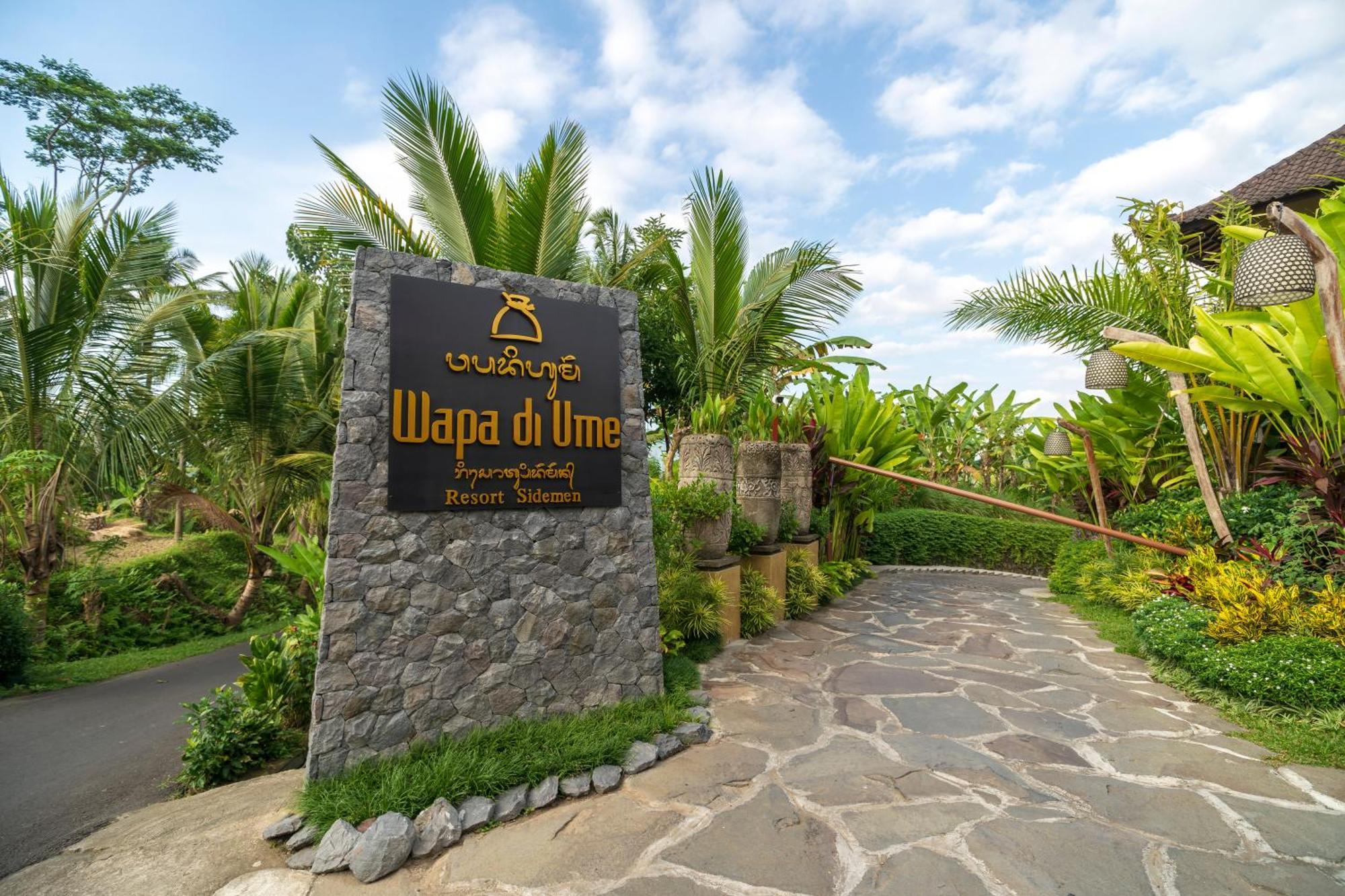 Wapa Di Ume Sidemen Hotell Eksteriør bilde Entrance to the resort